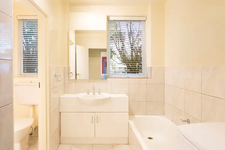 Sixth view of Homely apartment listing, 11/508 Glenferrie Road, Hawthorn VIC 3122