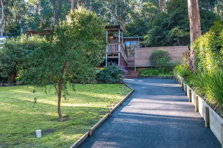 6 Colombo Road, Belgrave VIC 3160