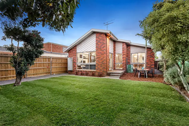40 Almond Street, Caulfield South VIC 3162