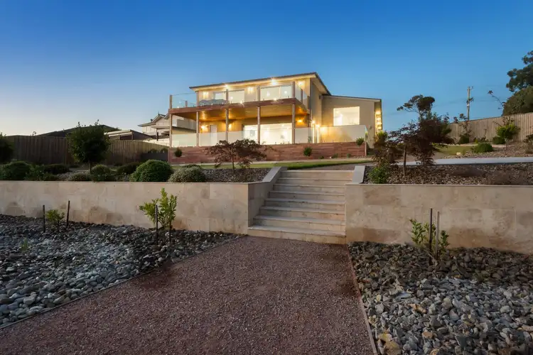 32 Stanley Crescent, Mount Martha VIC 3934