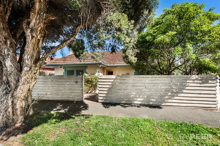 Main view of Homely house listing, 1/32 Hammerdale Avenue, St Kilda East VIC 3183
