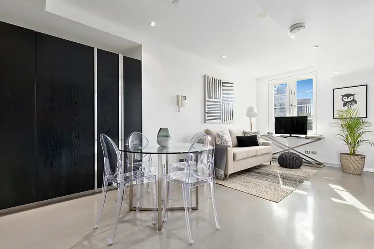 307/9 Commercial Road, Melbourne VIC 3004
