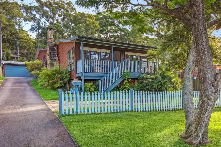 28 Hillcrest Road, Empire Bay NSW 2257