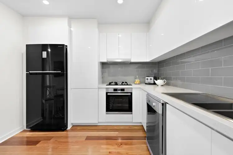 Fourth view of Homely apartment listing, L2, 11/8 Ebdale Street, Frankston VIC 3199