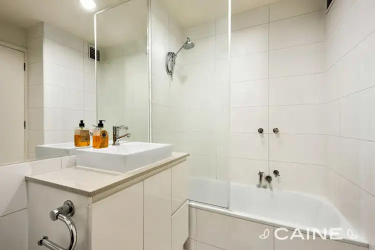 Fifth view of Homely apartment listing, 18/1 Wellington Crescent, East Melbourne VIC 3002