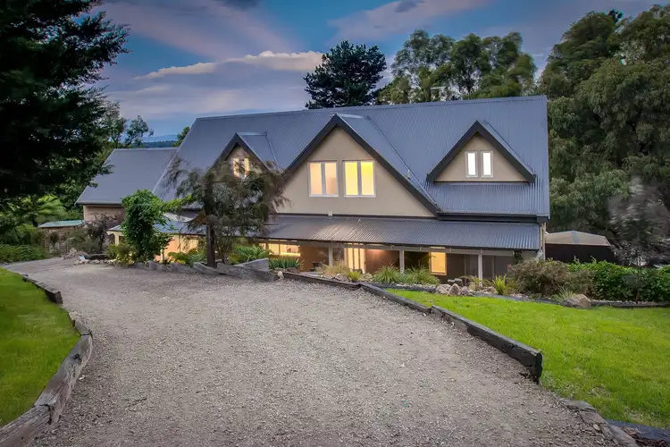 55 Kerr Crescent, Montrose VIC 3765