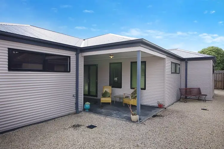 2/102 St Albans Road, East Geelong VIC 3219