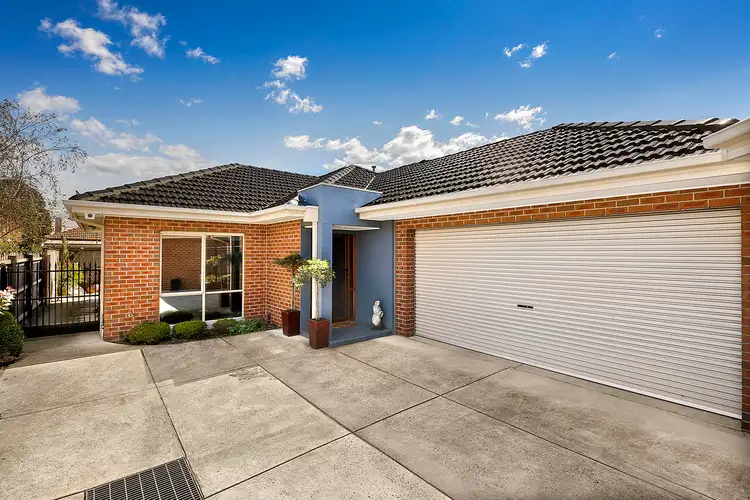 Main view of Homely unit listing, 2/7 Heatherbrae Avenue, Caulfield VIC 3162