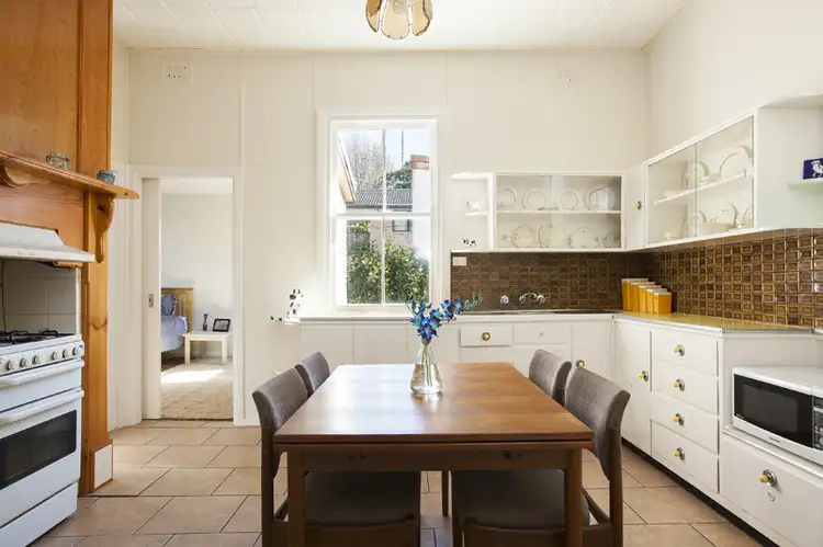 2 Virginia Terrace, Thirroul NSW 2515