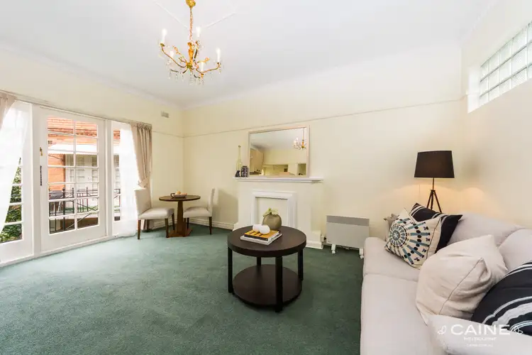 24/53 Powlett Street, East Melbourne VIC 3002