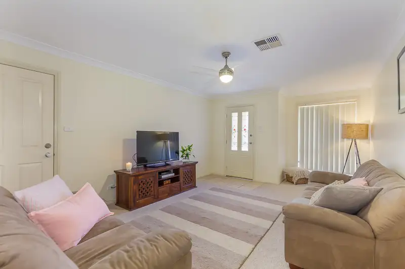 Main view of Homely semi-detached listing, 1/15 Hatchinson Crescent, Jamisontown NSW 2750