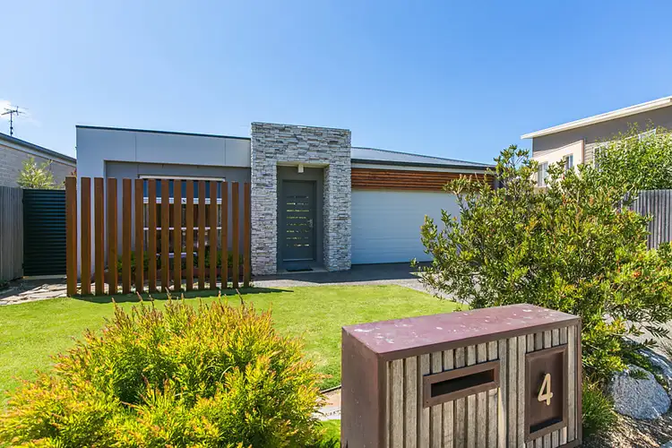 4 Rincon Crescent, Torquay VIC 3228