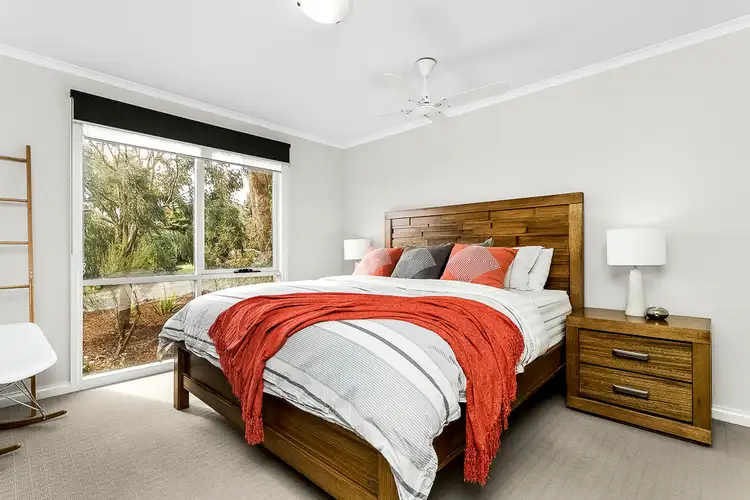 Sixth view of Homely house listing, 3 Balmoral Circuit, Eltham VIC 3095