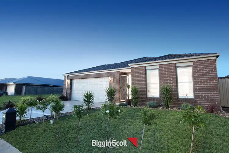 42 Alarah Boulevard, Cranbourne West VIC 3977
