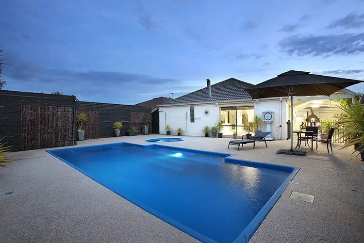 40 Samantha Drive, Mornington VIC 3931