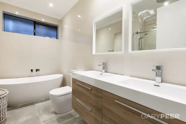 Sixth view of Homely villa listing, 2/23 Spring Road, Caulfield South VIC 3162