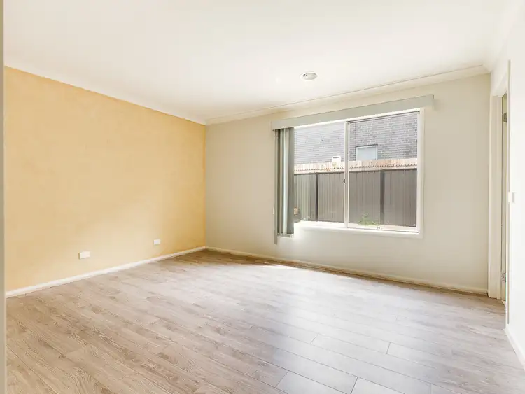 Seventh view of Homely house listing, 8 Pendragon Crescent, Derrimut VIC 3030