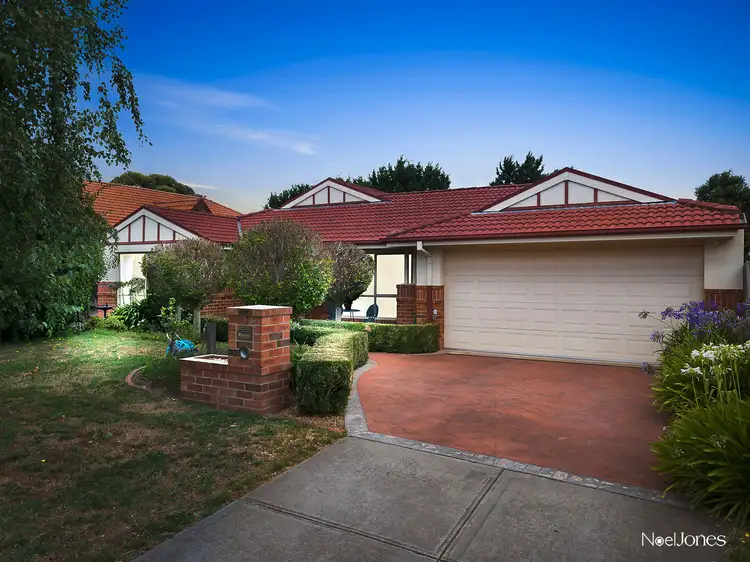 10 Federation Glen, Croydon Hills VIC 3136