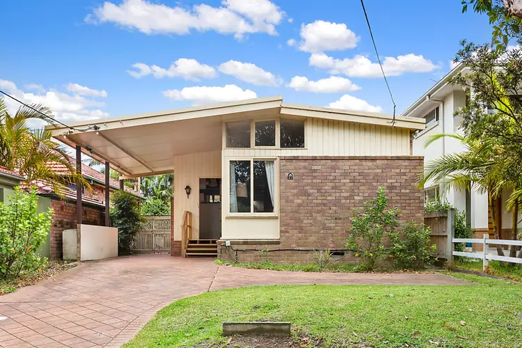 27 Wyuna Avenue, Freshwater NSW 2096