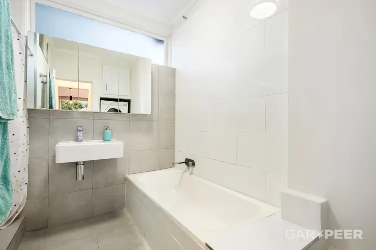 Fifth view of Homely apartment listing, 8/37 Victoria Street, Elsternwick VIC 3185