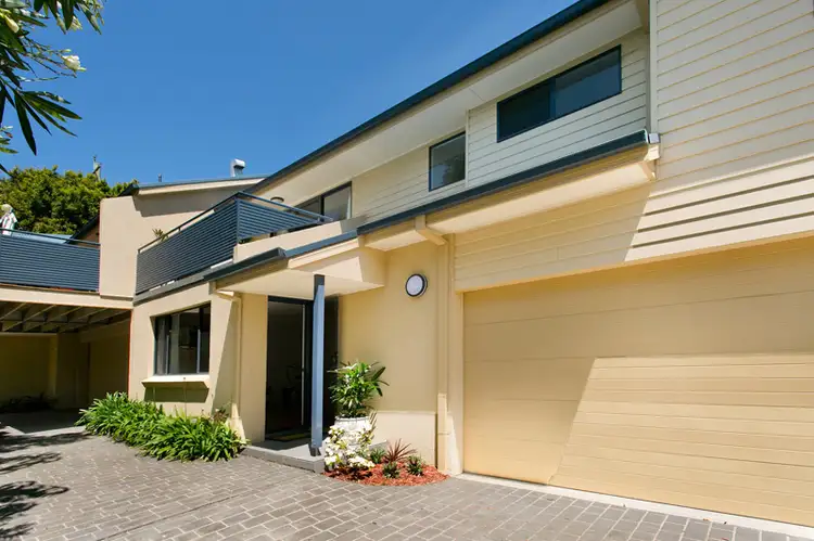 Second view of Homely townhouse listing, 2/5 Oceana Parade, Austinmer NSW 2515