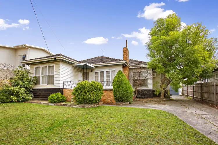 24 Rialton Avenue, Blackburn North VIC 3130