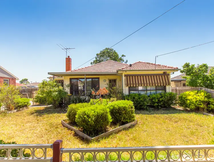 Second view of Homely house listing, 1/8 Widnes Court, Deer Park VIC 3023