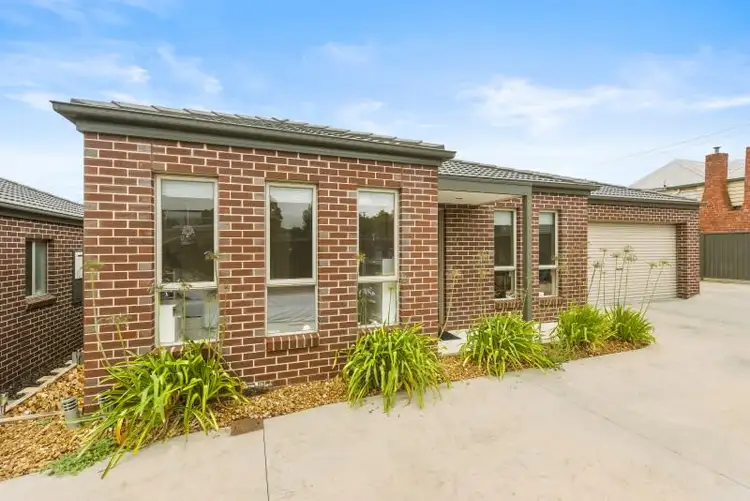 Main view of Homely townhouse listing, 2/711 Skipton Street, Redan VIC 3350