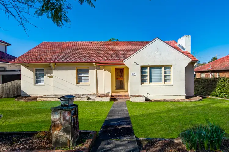 33 Richmond Street, Denistone East NSW 2112