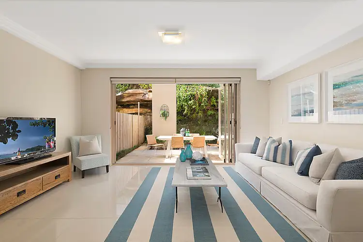 10/23B-27 Pine Avenue, Brookvale NSW 2100