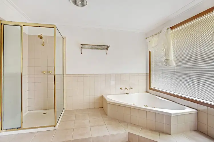 Sixth view of Homely house listing, 5 Gleneagles Court, Croydon VIC 3136