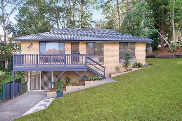 2 Barkala Street, Lisarow NSW 2250