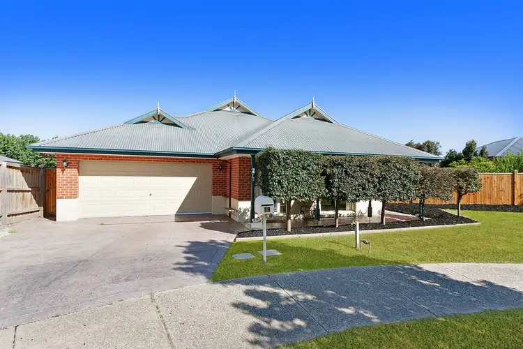 19 Holmwood Crescent, Doreen VIC 3754