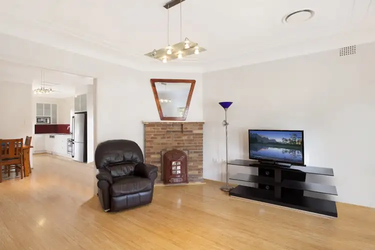 Second view of Homely house listing, 122 Blackwall Road, Woy Woy NSW 2256