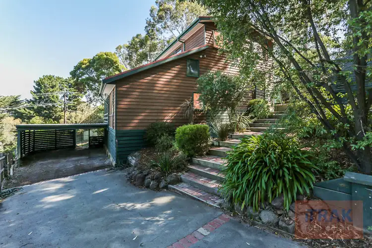 4 Glenvalley Crescent, Seville East VIC 3139
