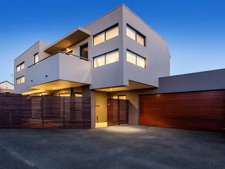 2/7 Hargreaves Street, Mornington VIC 3931