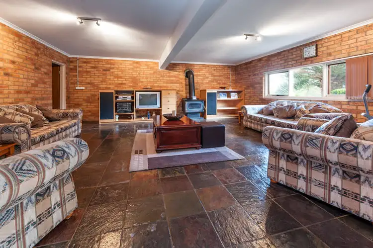 129 Warralong Avenue, Greensborough VIC 3088