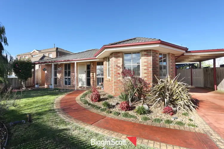16 Meredith Close, Narre Warren South VIC 3805