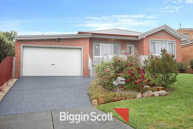 10 Oakleaf Place, Narre Warren South VIC 3805
