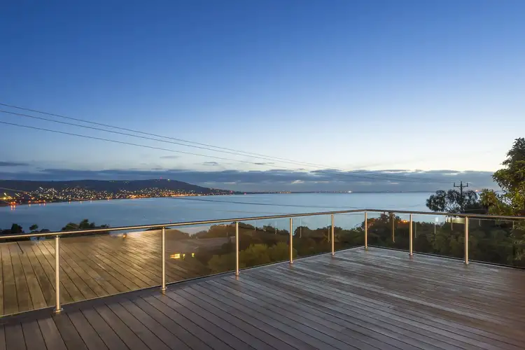 17 Ellerina Road, Mount Martha VIC 3934