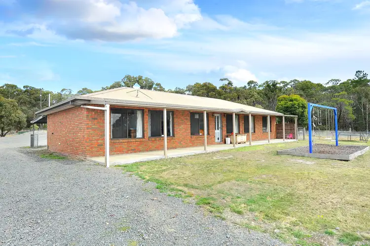 109 Blackberry Lane, Haddon VIC 3351