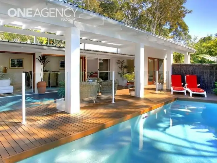 6 Sunset Drive, Noosa Heads QLD 4567