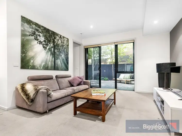 Third view of Homely apartment listing, 10/6 Lansdowne Road, St Kilda East VIC 3183