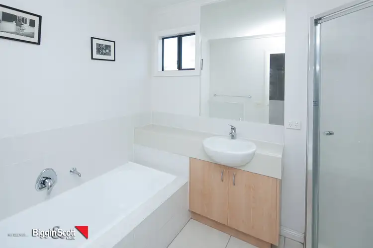 Sixth view of Homely house listing, 33 Sovereign Manors Crescent, Rowville VIC 3178