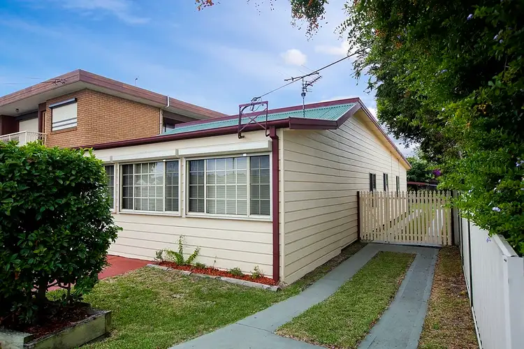7 Shellharbour Road, Lake Illawarra NSW 2528