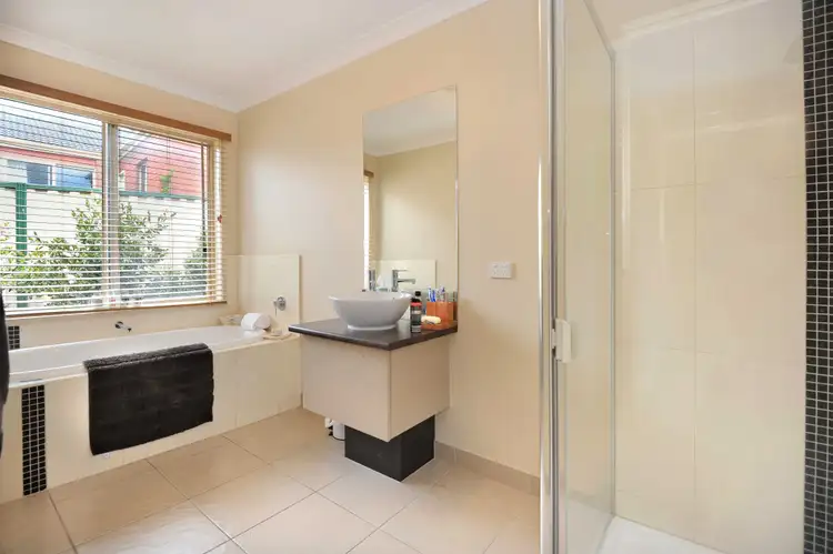 Fifth view of Homely house listing, 5 Frow Court, Canadian VIC 3350