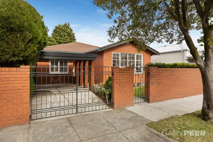 142 Sycamore Street, Caulfield South VIC 3162