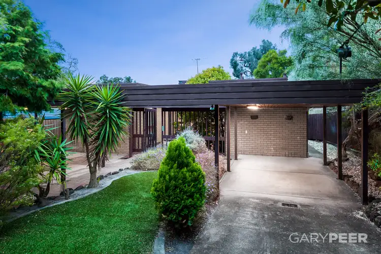 8 Takapuna Street, Caulfield South VIC 3162