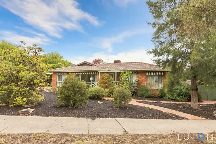 82 Harrington Circuit, Kambah ACT 2902