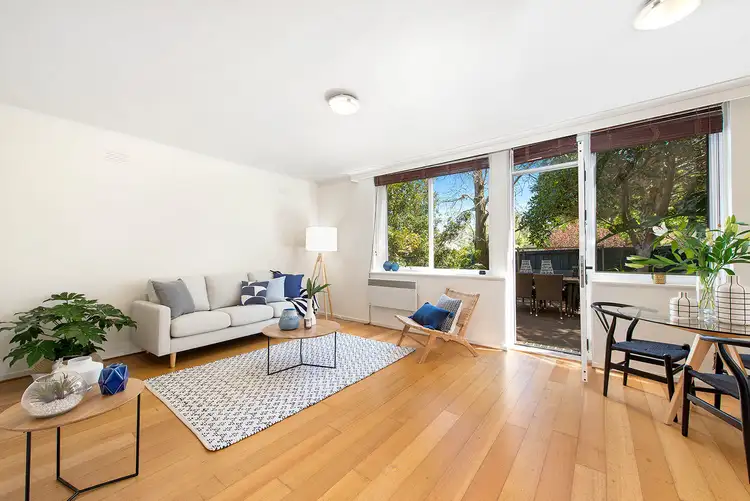 1/18 Magnolia Road, Elsternwick VIC 3185